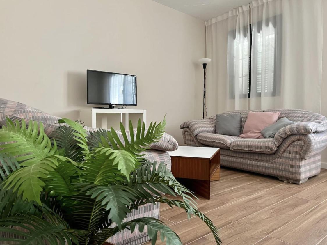 Apartamentos El Piquillo En Cadalso De Los Vidrios المظهر الخارجي الصورة