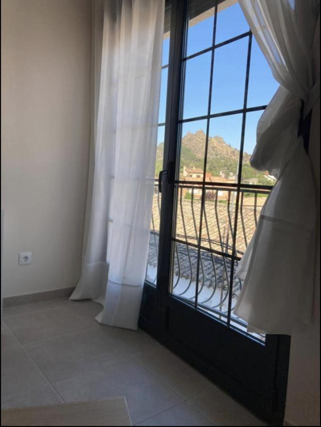 Apartamentos El Piquillo En Cadalso De Los Vidrios المظهر الخارجي الصورة